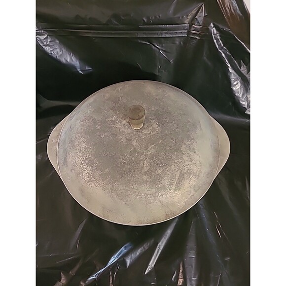 Vintage Club Aluminum Hammered 4.5 Qt. 10 Inch Dutch Oven Pot With Lid - Picture 2 of 8